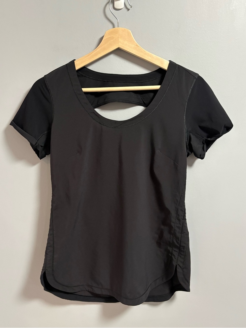 Lululemon Tee